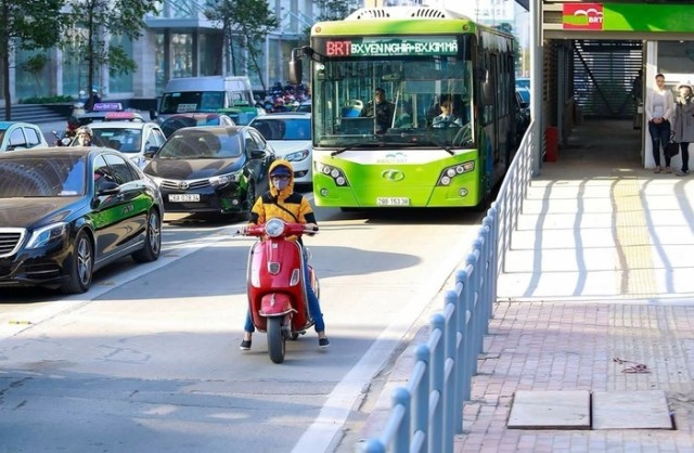 TS Lương Hoài Nam: Người dân và chính quyền phải sòng phẳng với nhau trong việc cấm xe máy