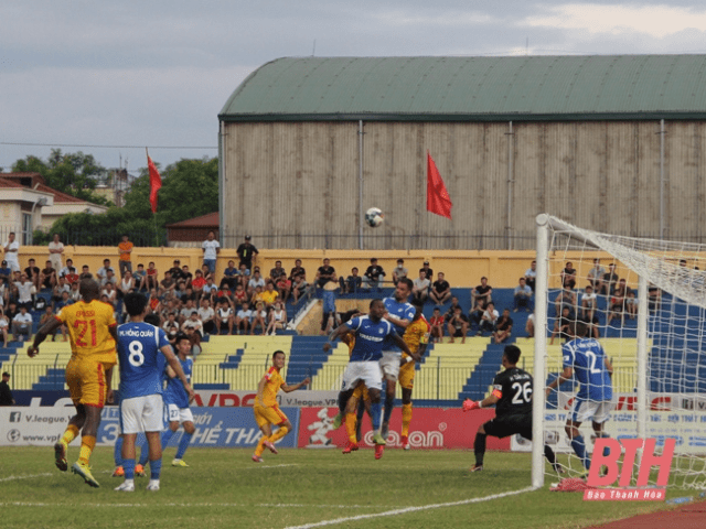 V.League 2020: Thắng Than Quảng Ninh 2-0, Thanh Hóa vươn lên vị trí thứ 7