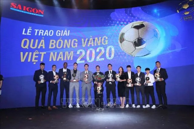 Văn Quyết và Huỳnh Như giành Quả bóng Vàng Việt Nam 2020