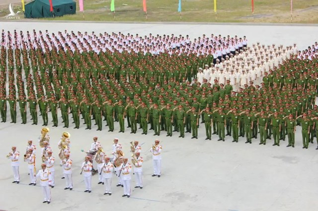Việt Tân kích động chia rẽ vùng miền khi cả nước đang chống dịch Covid-19 Việt Tân kích động chia rẽ vùng miền khi cả nước đang chống dịch Covid-19