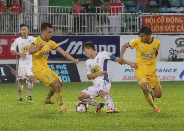 Vòng 11 V-League 2020: 'Mỗi ngày một trận hay'