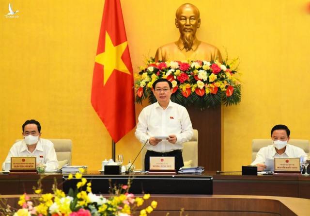 ‘Có trường hợp vừa phong anh hùng xong đã phải xử lý’